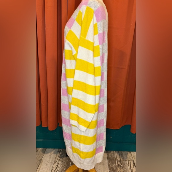 Colorful Striped Women's Sweater - Picture 5 of 8